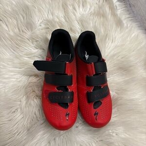 CycleBar Specialized Torch 1.0 Red Cycling Shoes with clips cleats sz 7